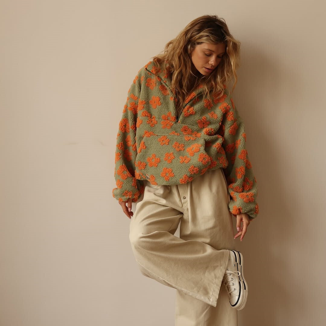 Daisy – Fleece med blomsteragtig blødhed